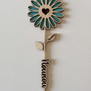 Fleur en bois personnalisée